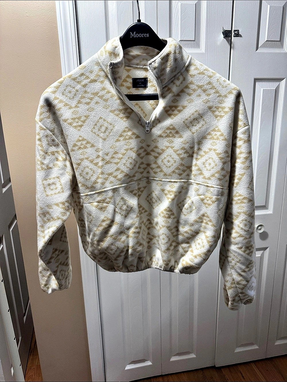 Ardene Geometric Fleece Pull Over Jacket in White & Yellow Size Medium